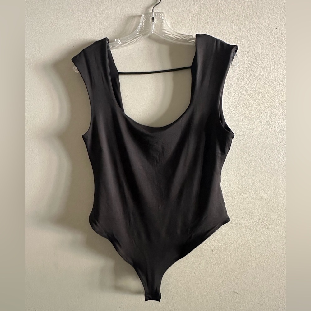 Cloth By Design Elegant Black Bodysuit Size L NWT
